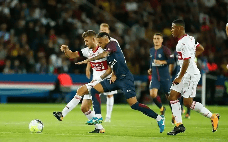 九州官方网站-雷恩小胜蒙彼利埃，法国联赛战况白热化的简单介绍